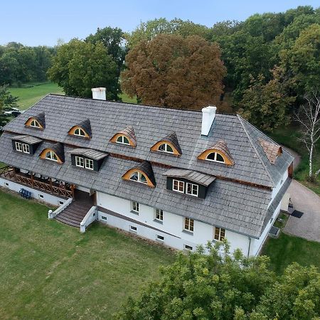 Bed and Breakfast Dwór Strzyżew Zelazowa Wola Exterior foto