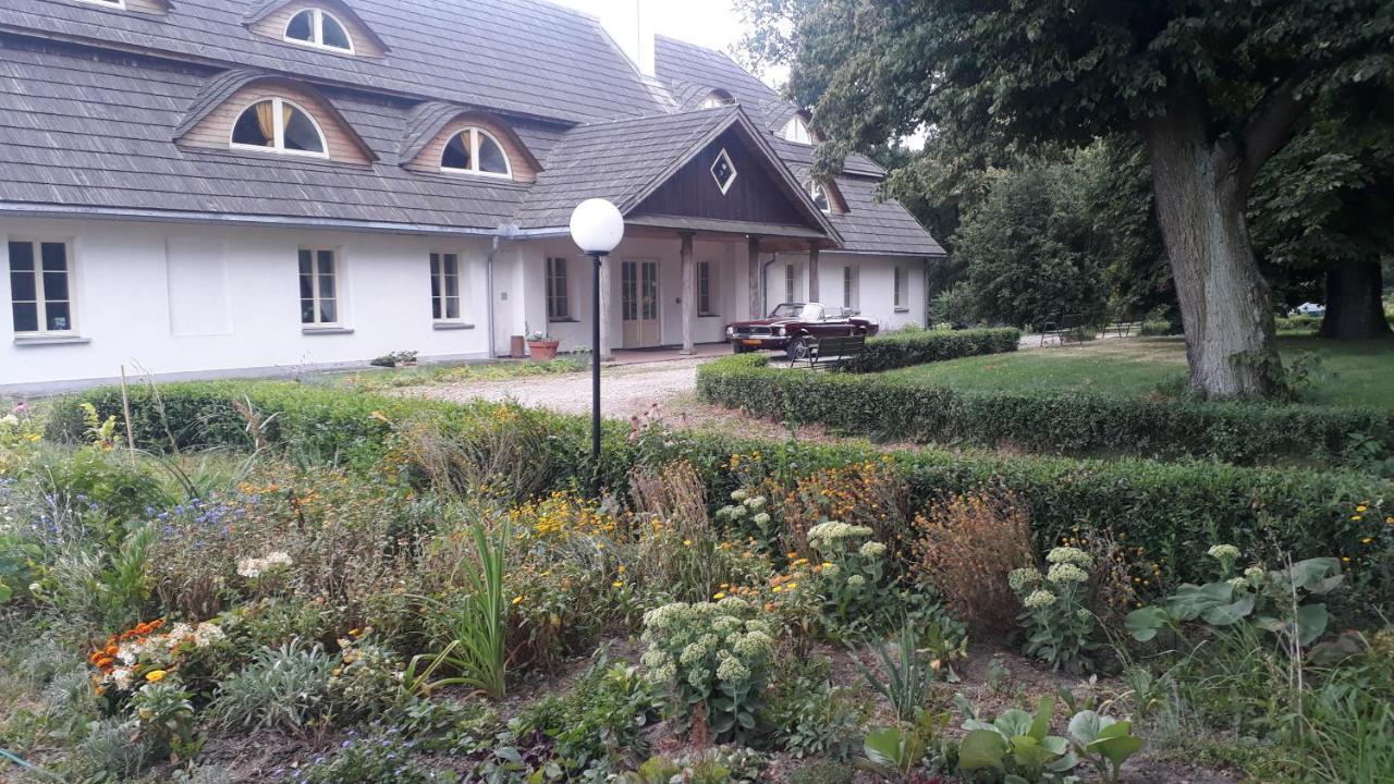 Bed and Breakfast Dwór Strzyżew Zelazowa Wola Exterior foto